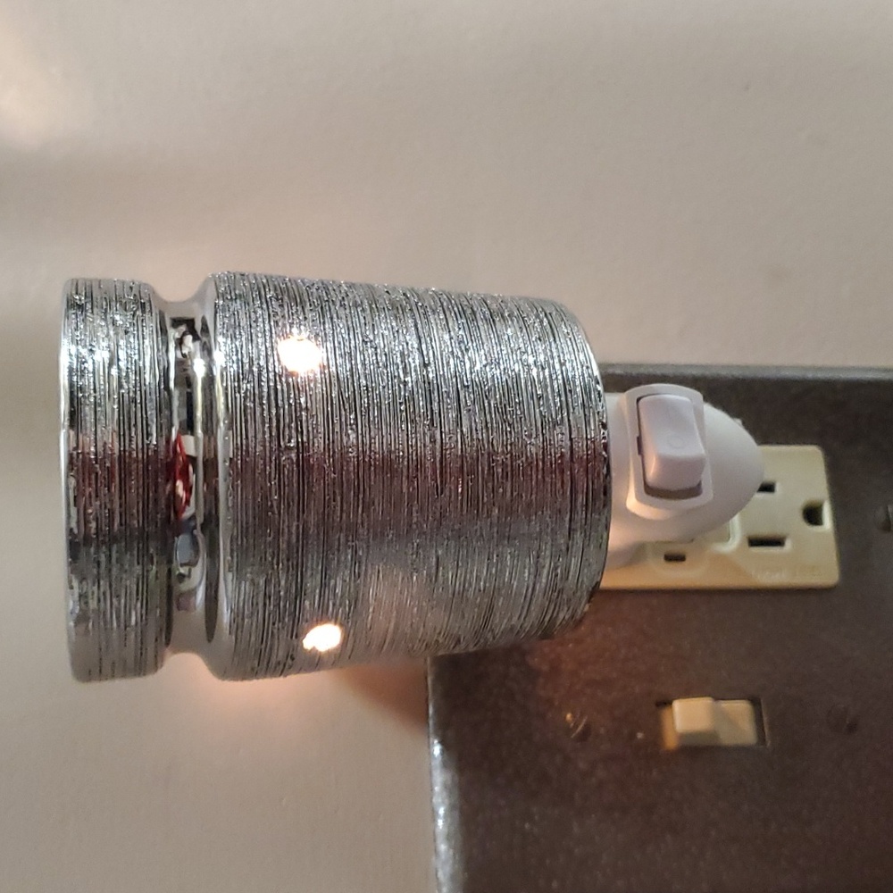Brand New Nitelite/Fragrance Warmer